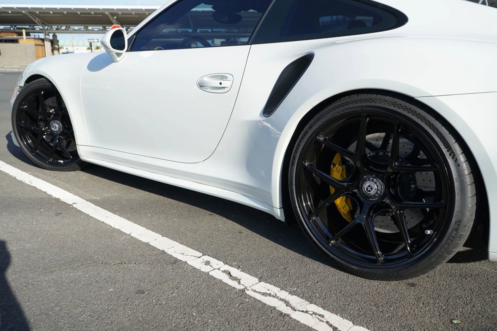 Used 2015 Porsche 911 Turbo S w/ High-end Infotainment Package image 6