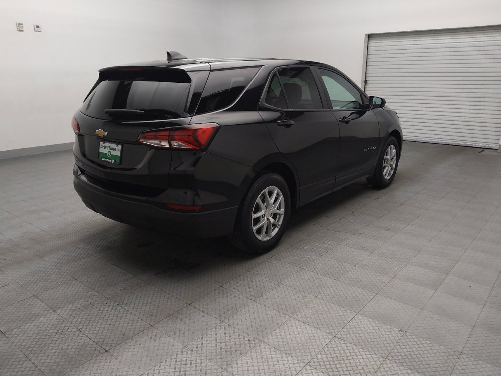 Used 2022 Chevrolet Equinox LS FWD image 9