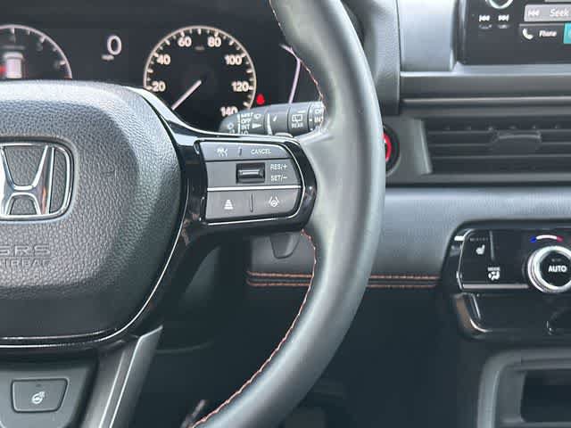 Used 2025 Honda Pilot TrailSport image 10