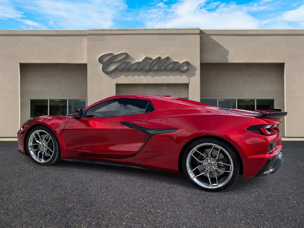 Used 2025 Chevrolet Corvette Z06 RWD image 5