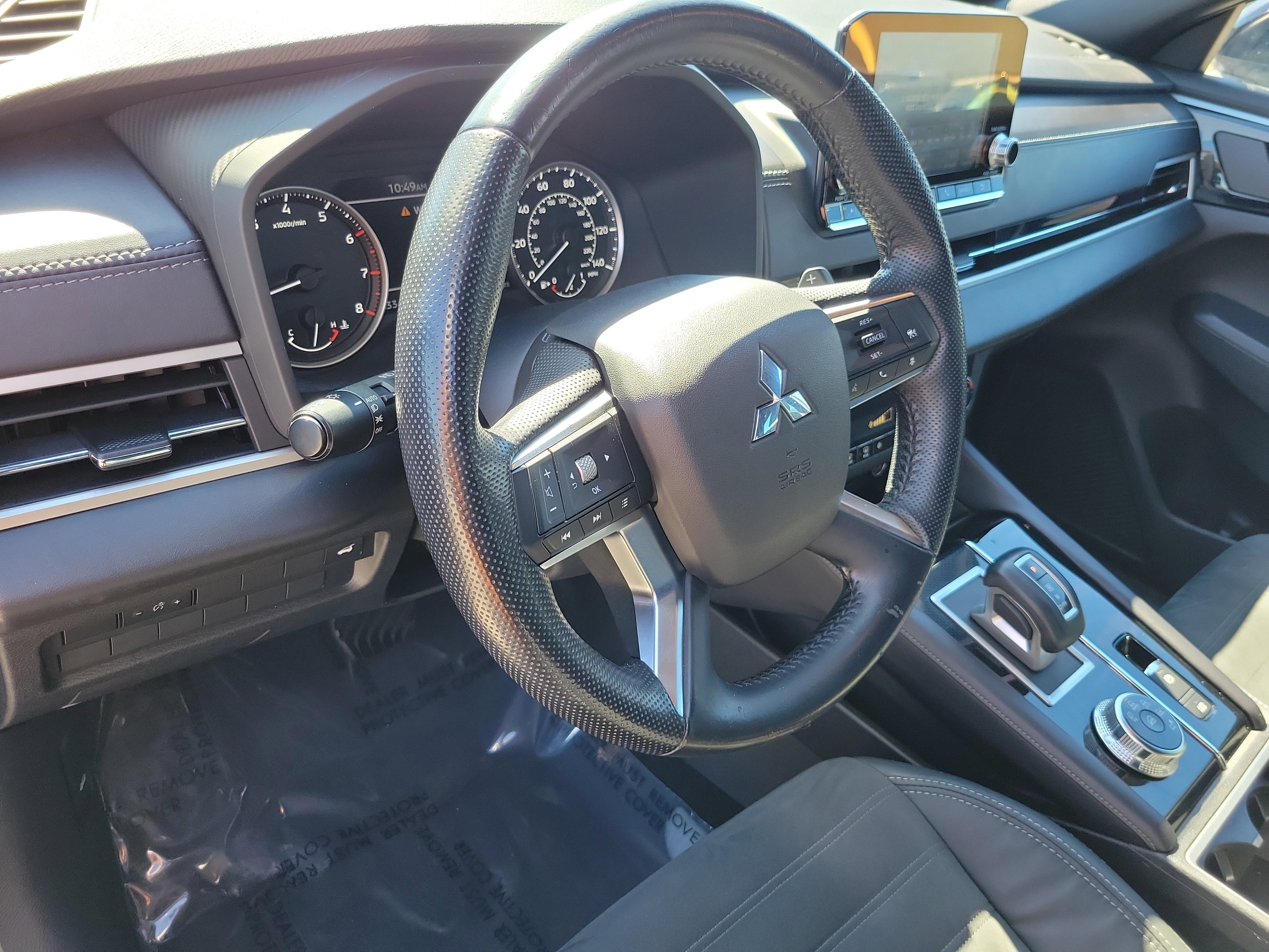 Used 2022 Mitsubishi Outlander SE image 9