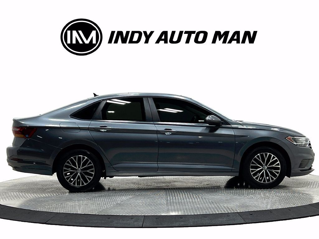 Used 2019 Volkswagen Jetta SE FWD image 3