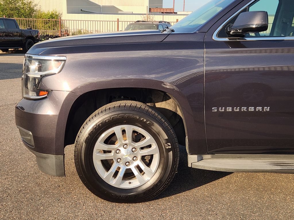 Used 2015 Chevrolet Suburban LT w/ Max Trailering Package RWD image 9
