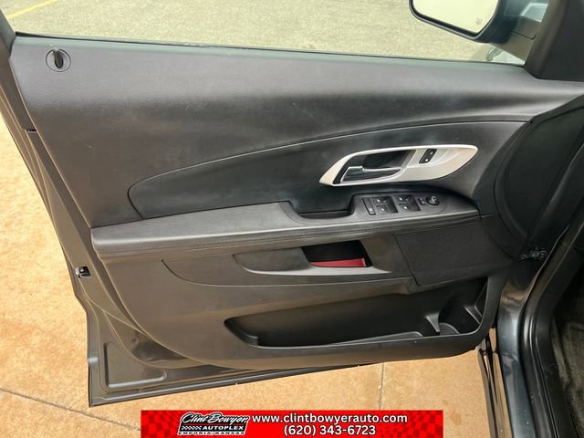 Used 2017 Chevrolet Equinox LT w/ Convenience Package image 11