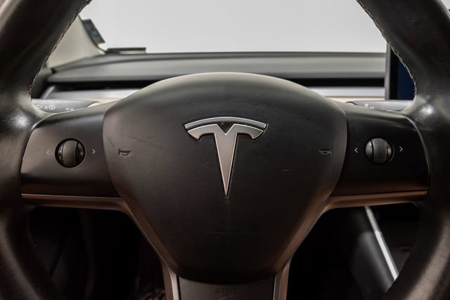 Used 2018 Tesla Model 3 Long Range RWD image 12