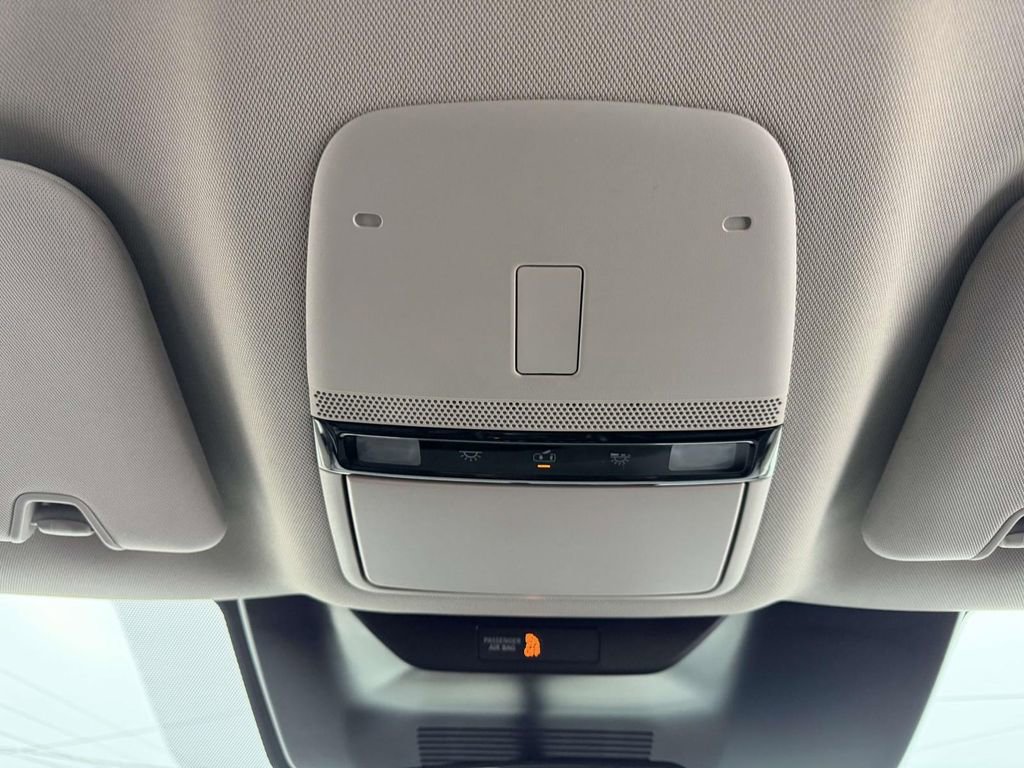 Used 2025 Nissan Murano SV image 23