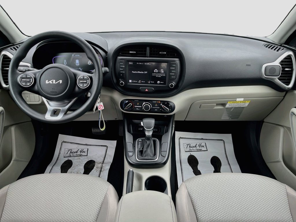 Certified 2025 Kia Soul LX w/ LX Technology Package FWD image 26