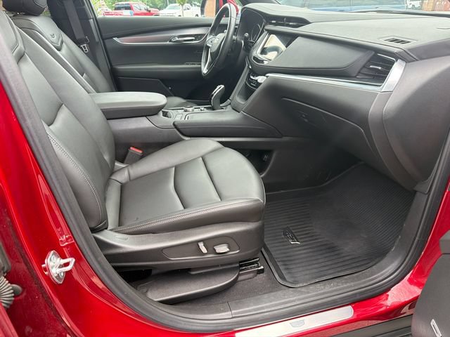Certified 2024 Cadillac XT6 Luxury w/ LPO, Floor Liner Package AWD/4WD image 13