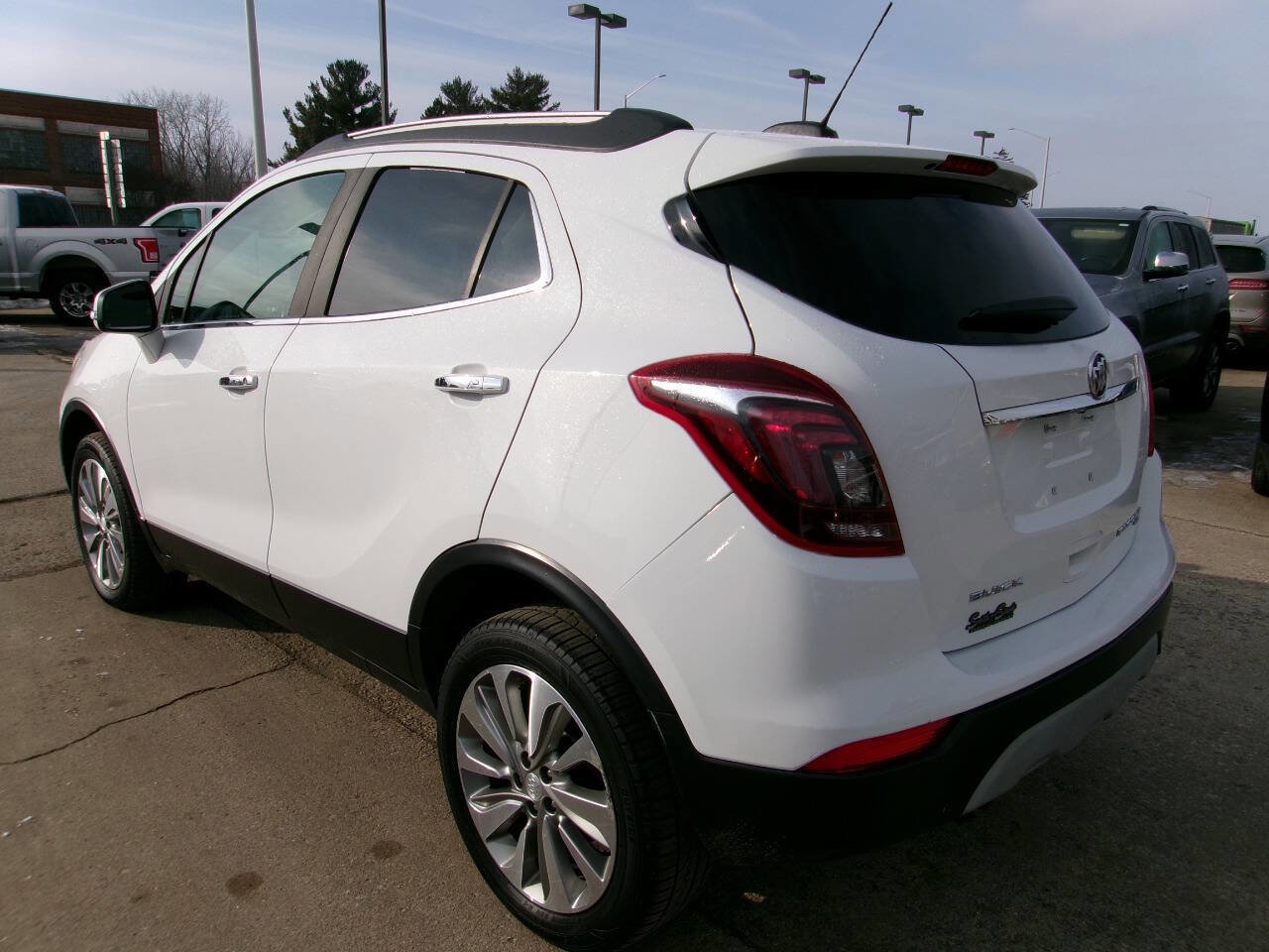 Used 2017 Buick Encore Preferred image 4