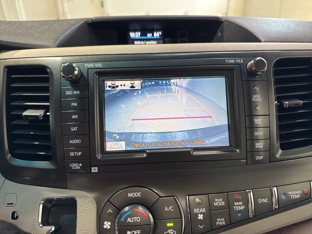 Used 2012 Toyota Sienna XLE w/ Premium Pkg AWD/4WD image 18