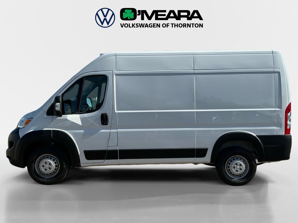 Used 2025 RAM ProMaster 2500 w/ Convenience Group FWD image 2