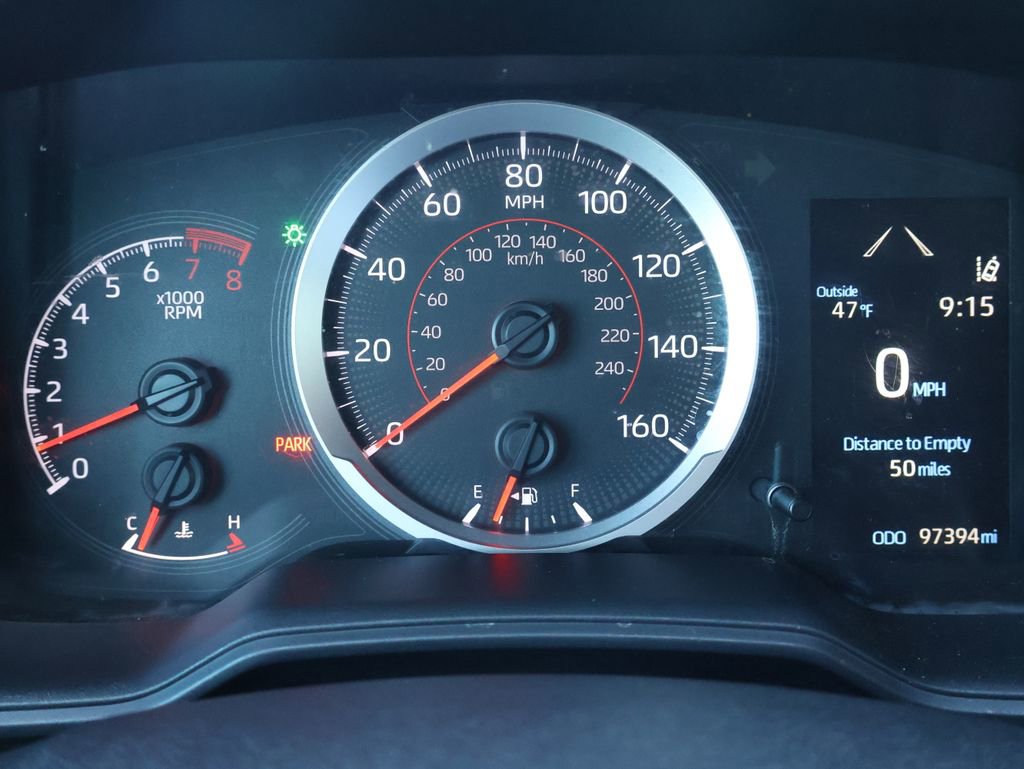 Used 2020 Toyota Corolla SE w/ Carpet Mat Package (TMS) image 2