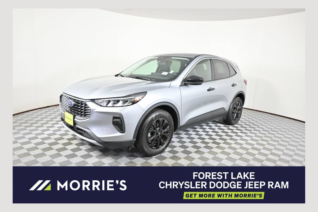Used 2023 Ford Escape Active w/ Tech Pack #1 AWD/4WD image 1