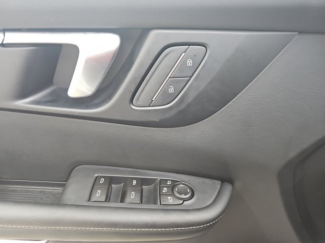 Used 2025 Buick Enclave Preferred image 29