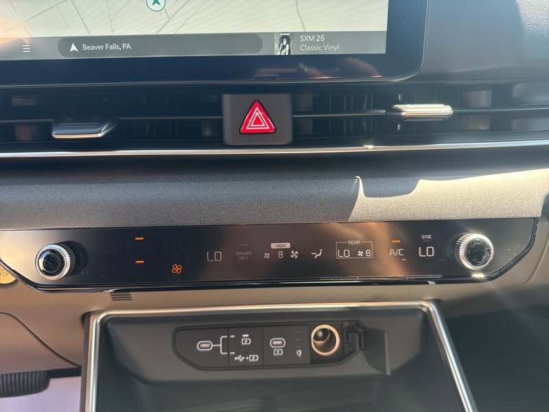 New 2026 Kia Carnival EX image 43