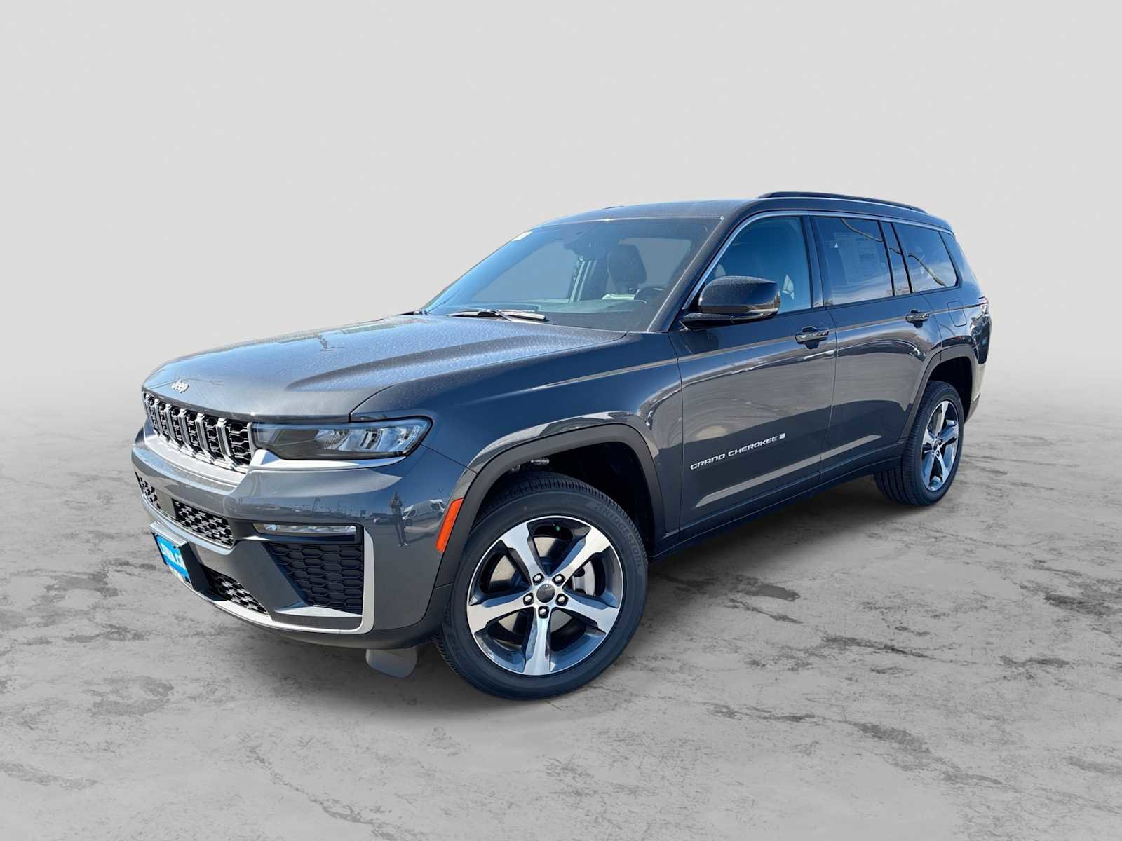 New 2026 Jeep Grand Cherokee L Limited image 1