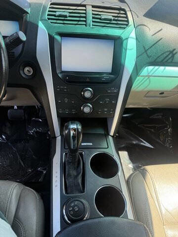 Used 2012 Ford Explorer XLT AWD/4WD image 15