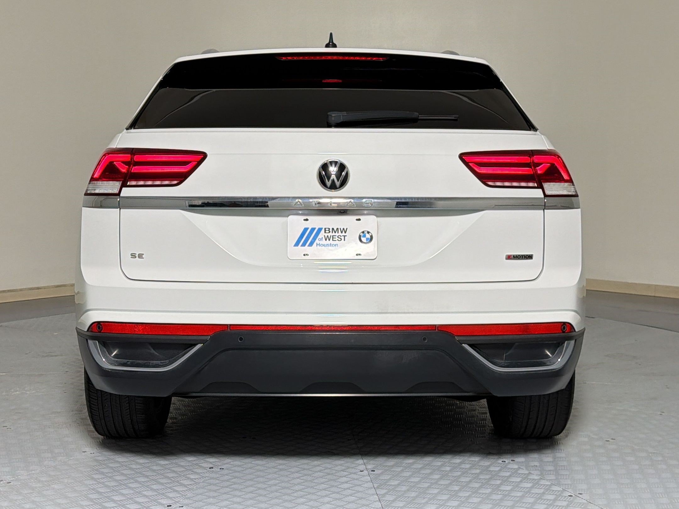 Used 2022 Volkswagen Atlas Cross Sport SE w/ Panoramic Sunroof Package AWD/4WD image 9