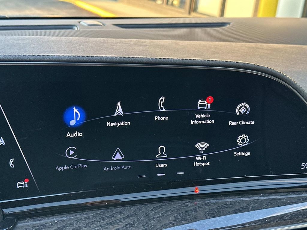 Used 2022 Cadillac Escalade Premium Luxury image 11