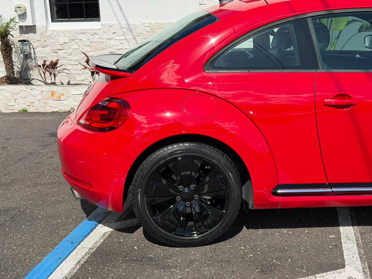 Used 2012 Volkswagen Beetle Turbo FWD image 15