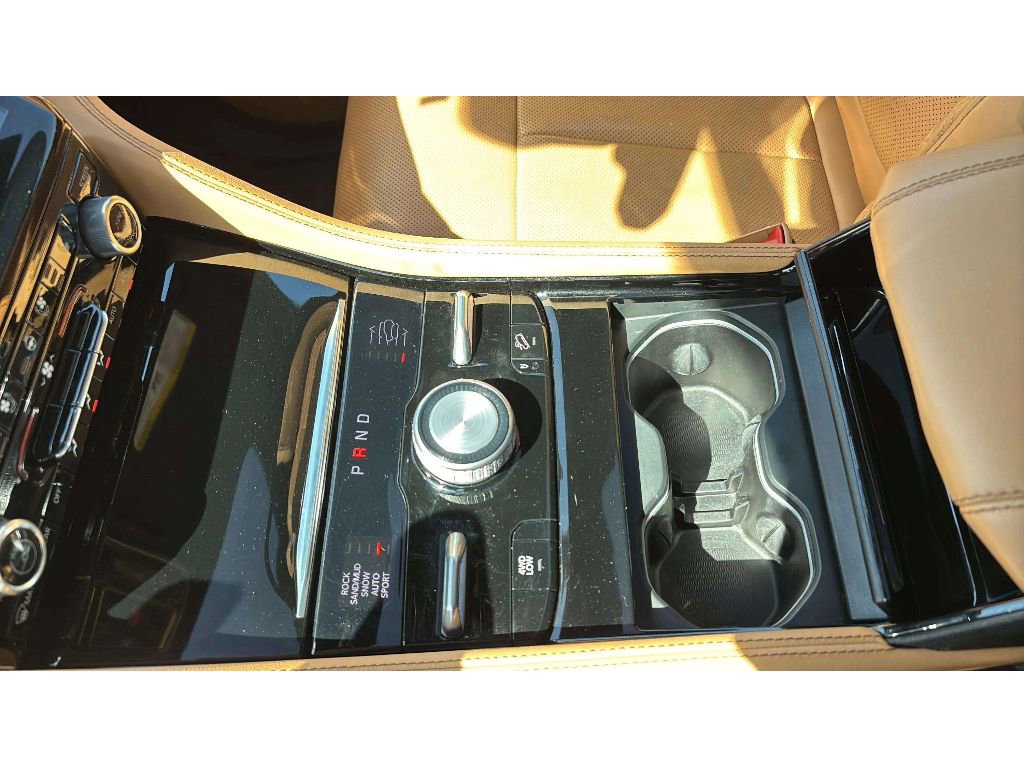 Used 2024 Jeep Grand Cherokee L Summit AWD/4WD image 23