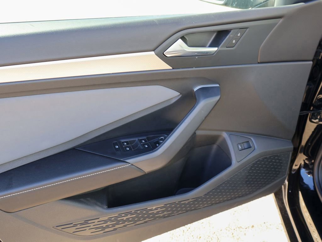 New 2026 Volkswagen Jetta SE FWD image 14