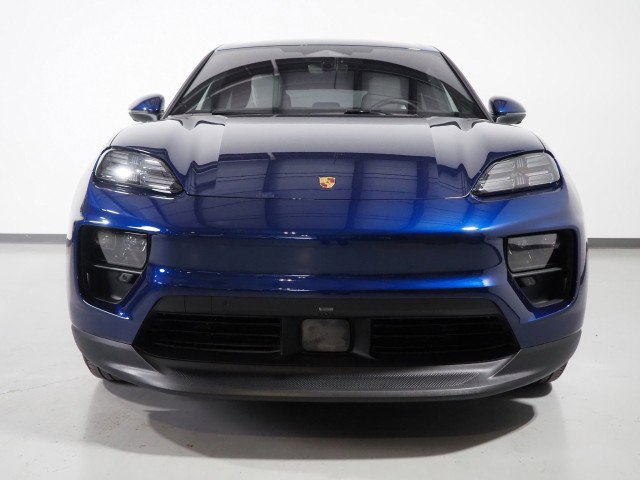 Used 2024 Porsche Macan 4 Electric image 67