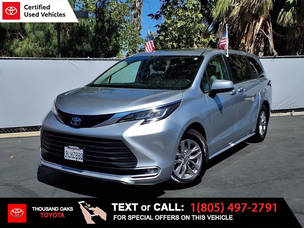 Certified 2022 Toyota Sienna XLE