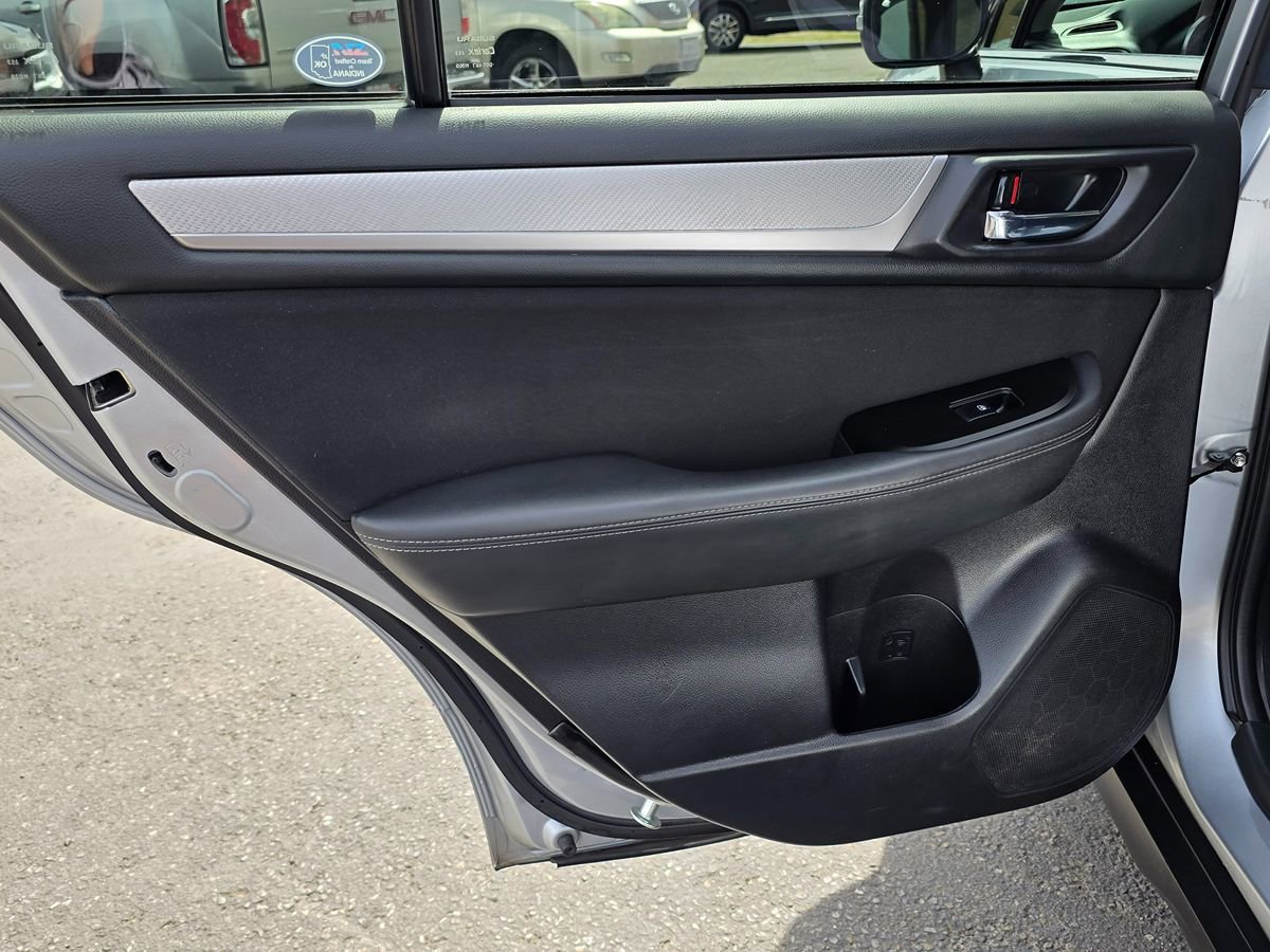 Used 2018 Subaru Outback 2.5i Premium AWD/4WD image 23