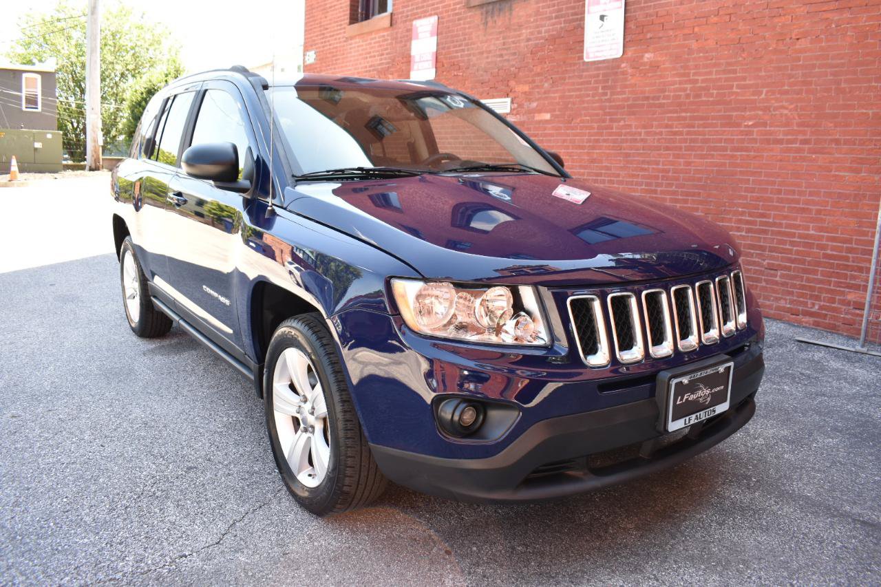 Used 2012 Jeep Compass Sport AWD/4WD image 10