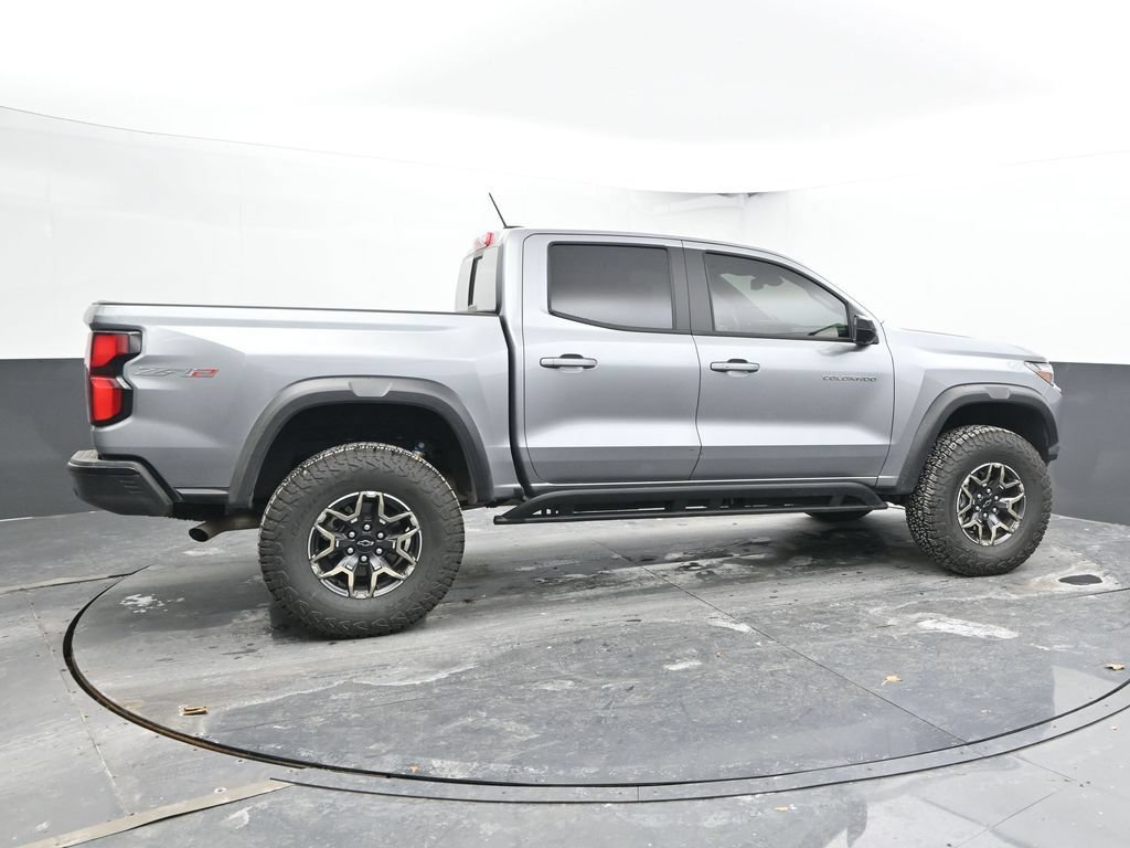 Used 2024 Chevrolet Colorado ZR2 w/ ZR2 Convenience Package III AWD/4WD image 9