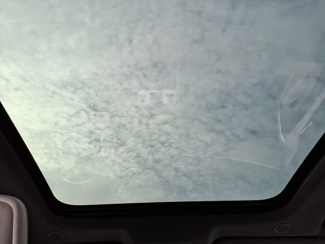 Used 2021 Jaguar F-PACE R-Dynamic S AWD/4WD image 16