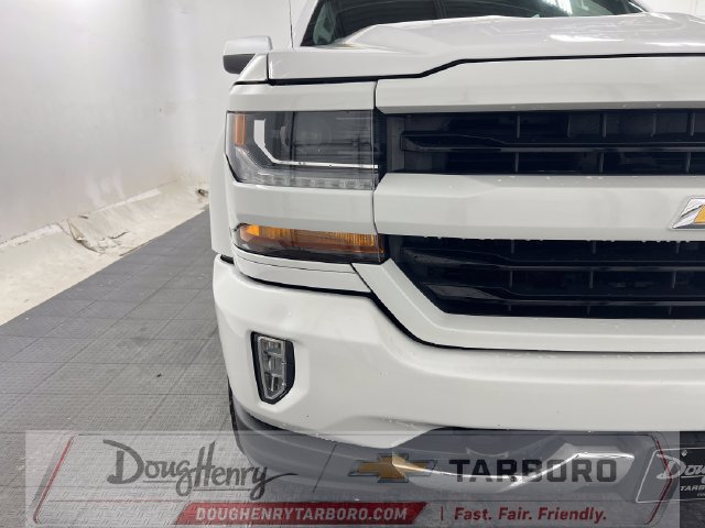 Used 2018 Chevrolet Silverado 1500 LT w/ All Star Edition AWD/4WD image 10