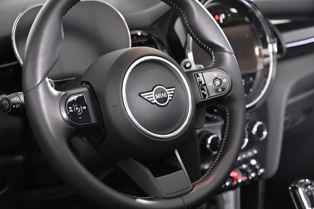 Used 2023 MINI Cooper S image 13