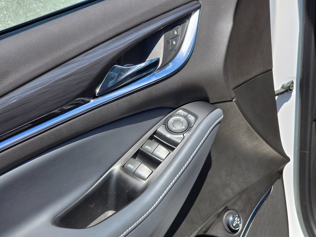 Certified 2023 Buick Enclave Essence FWD image 35