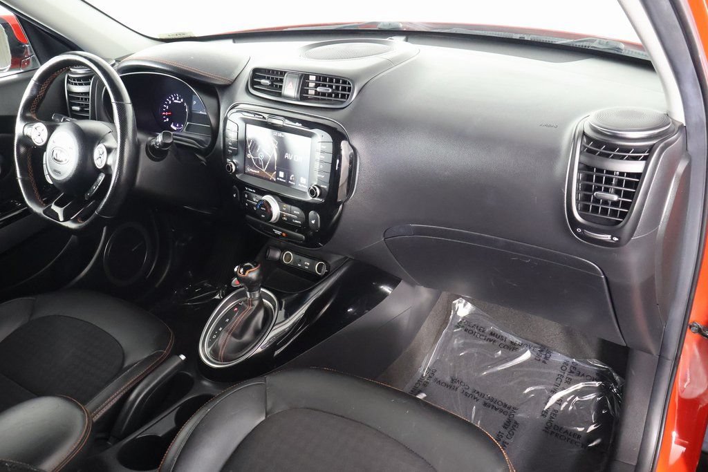 Used 2018 Kia Soul ! w/ Tech Package FWD image 9