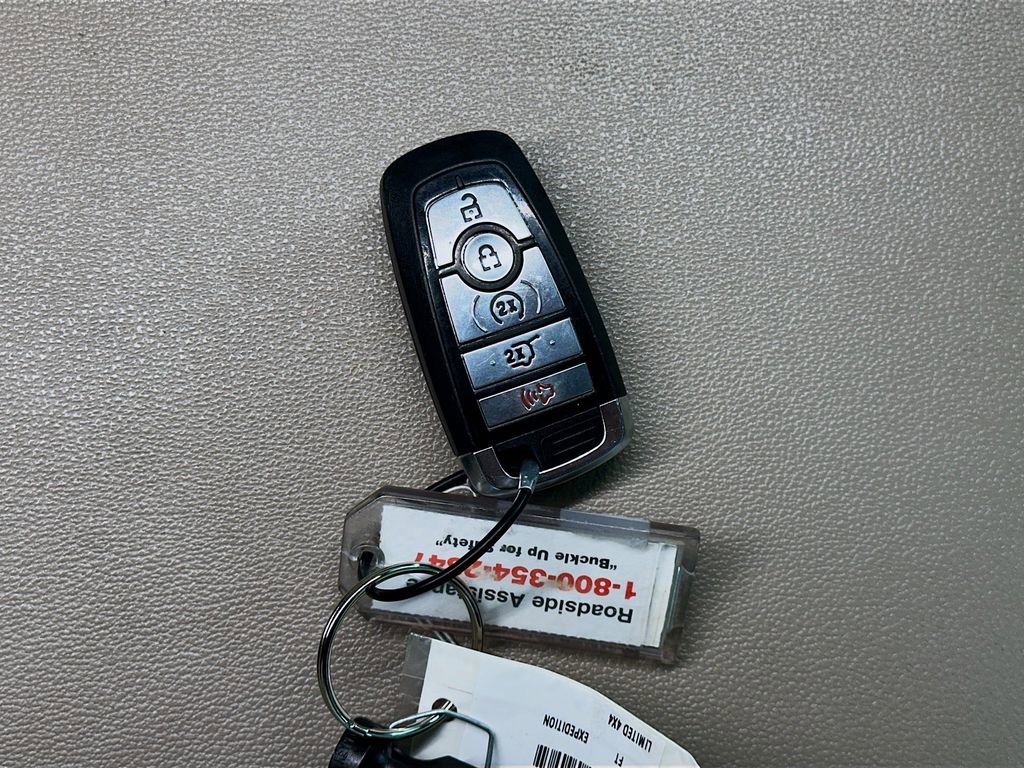 Used 2024 Ford Expedition Limited image 33