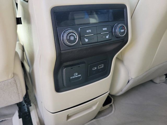 Used 2021 GMC Acadia Denali w/ Denali Technology Package image 18
