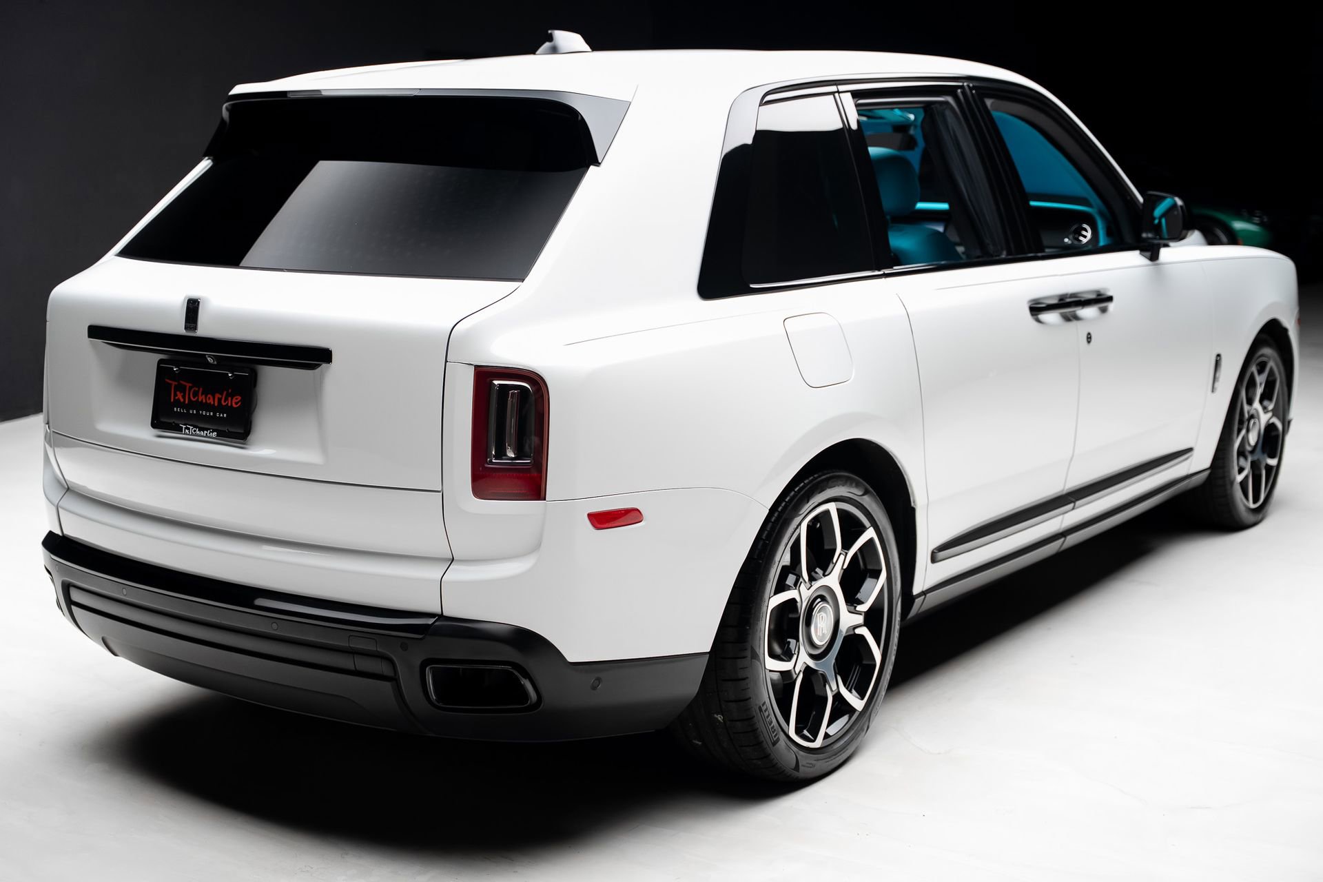 Used 2019 Rolls-Royce Cullinan AWD/4WD image 34