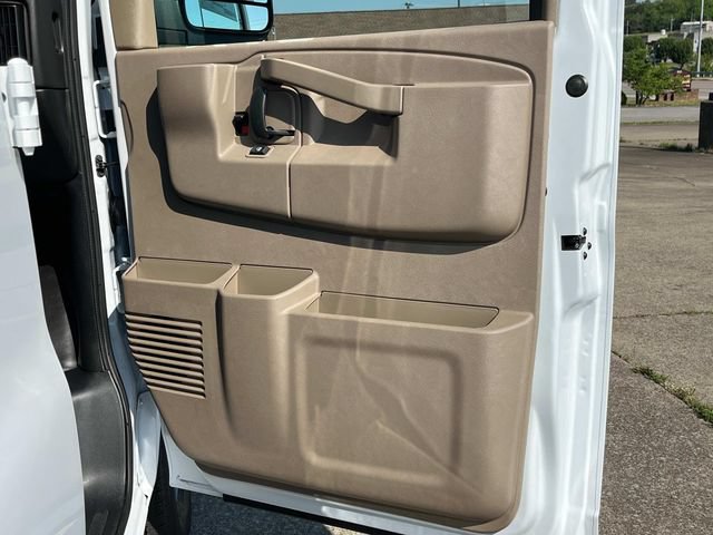 New 2026 GMC Savana 2500 w/ Driver Convenience Package RWD image 23