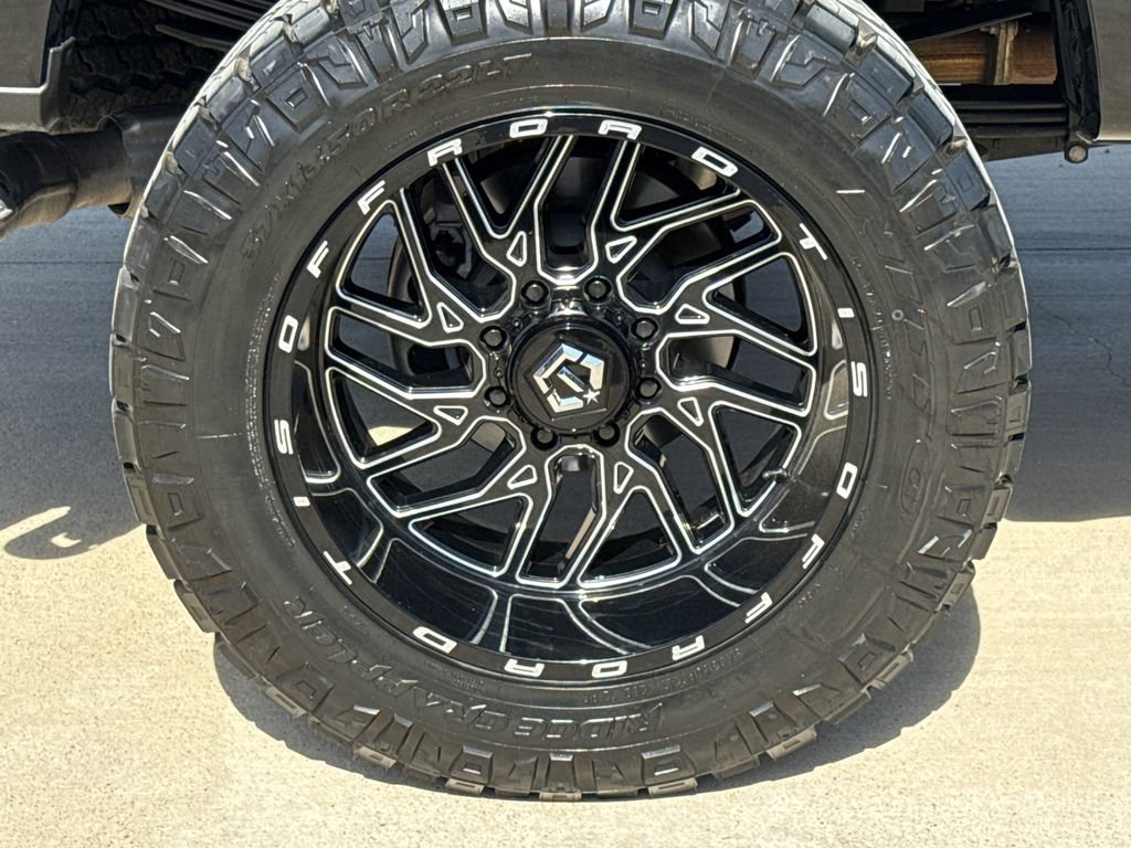 Used 2024 Ford F350 Platinum w/ FX4 Off-Road Package AWD/4WD image 10