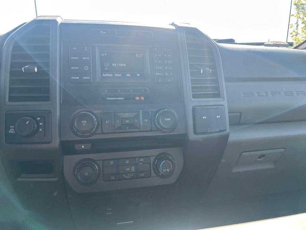 Used 2017 Ford F250 XL w/ Power Equipment Group AWD/4WD image 23