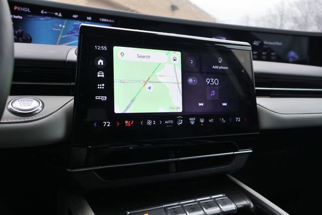 Used 2025 Lincoln Nautilus Reserve AWD/4WD image 9