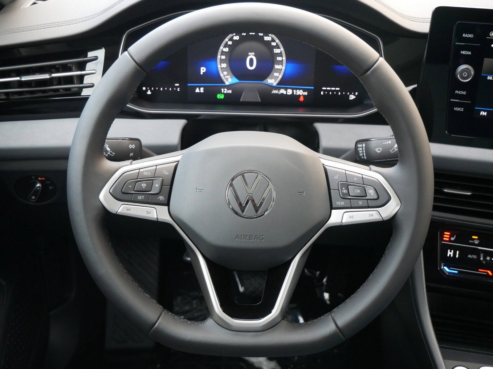 New 2025 Volkswagen Jetta SE image 8