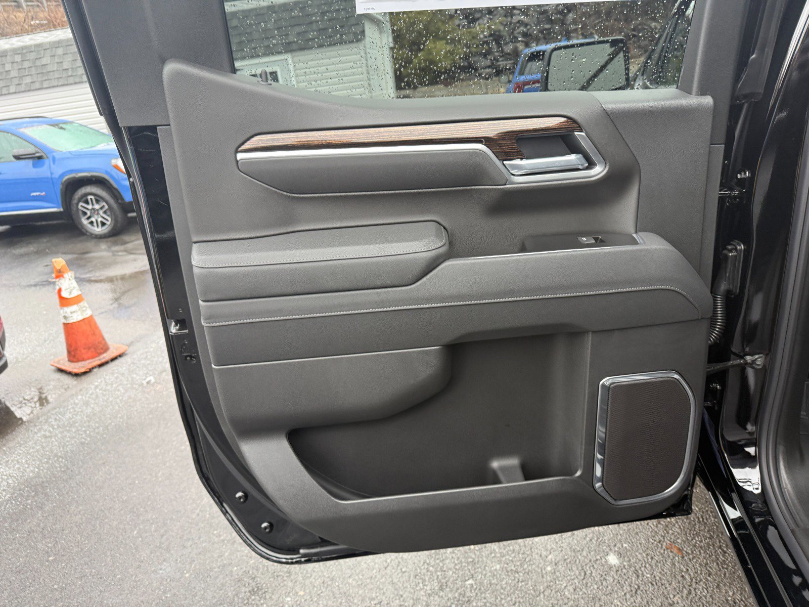 New 2026 GMC Sierra 1500 Elevation w/ Elevation Premium Package image 17