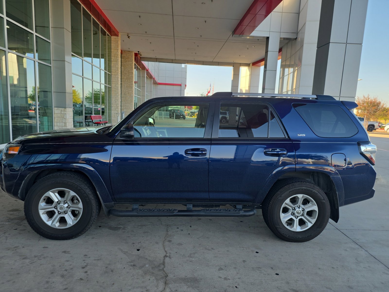 Used 2022 Toyota 4Runner SR5 Premium w/ Moonroof Package RWD image 26