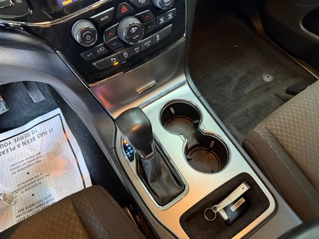 Certified 2022 Jeep Grand Cherokee Laredo E AWD/4WD image 27