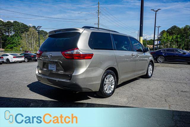 Used 2017 Toyota Sienna XLE w/ XLE Navigation Package image 15
