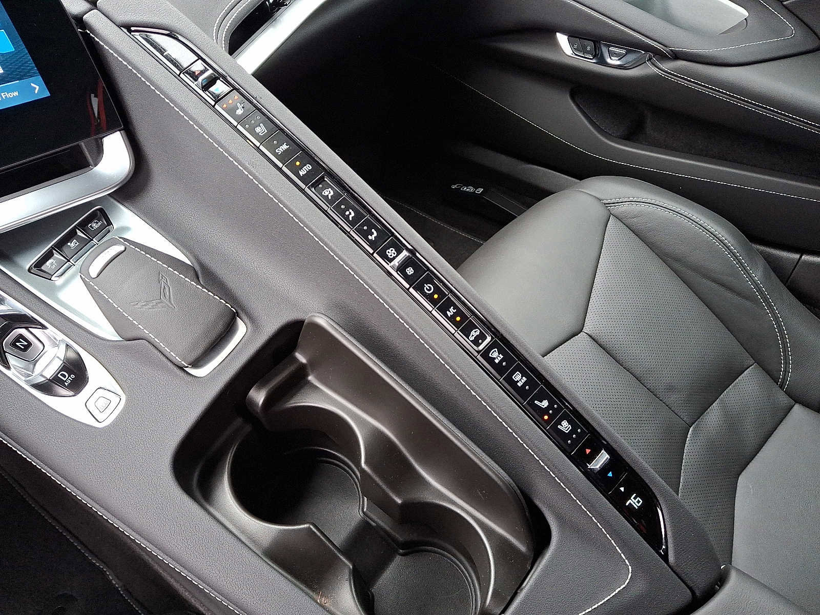 Used 2024 Chevrolet Corvette Stingray Preferred Cpe w/ Z51 Performance Package image 15