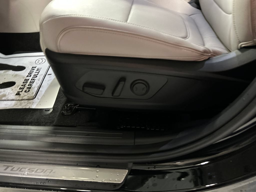 New 2026 Hyundai Tucson Limited AWD/4WD image 11